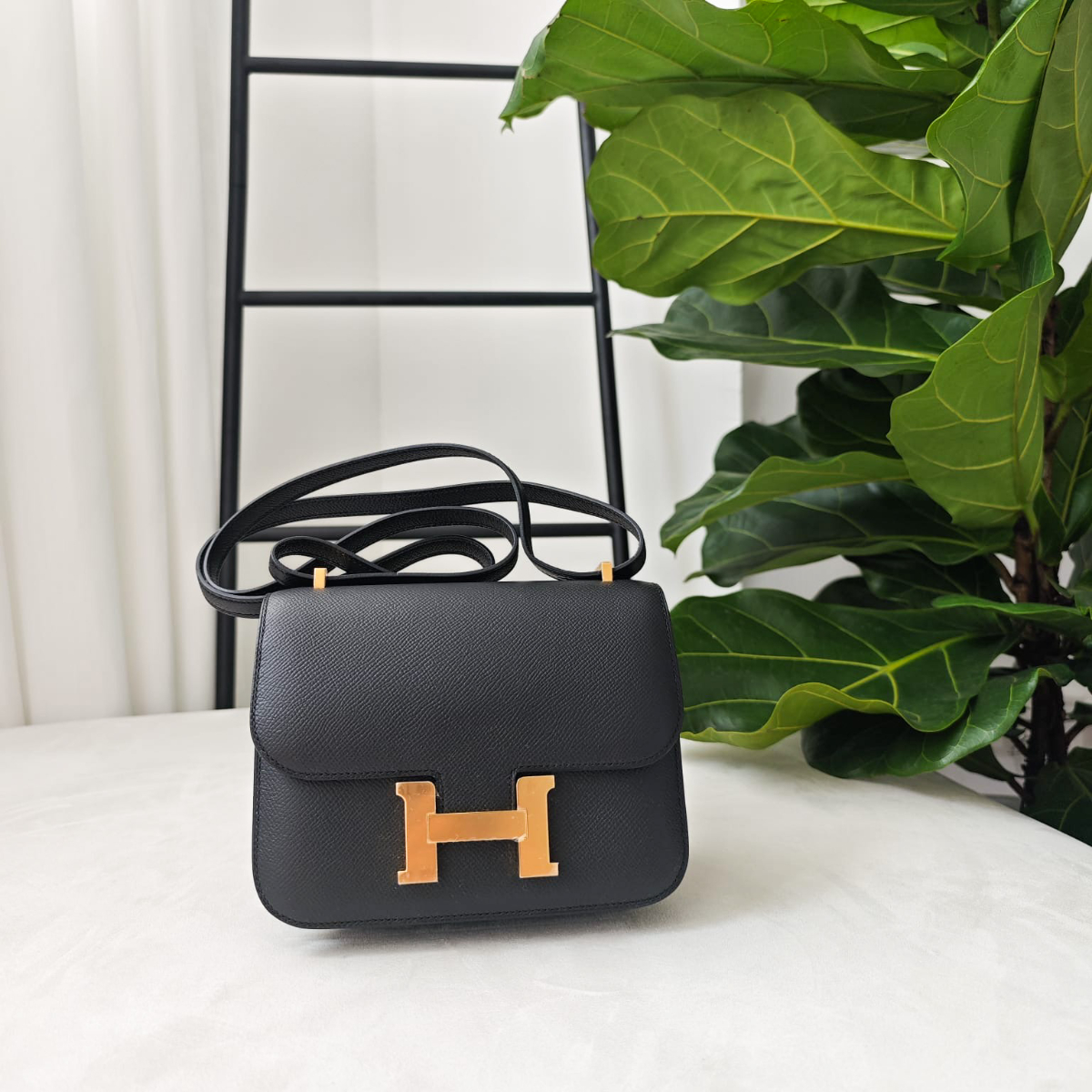 Hermes Mini Constance 19