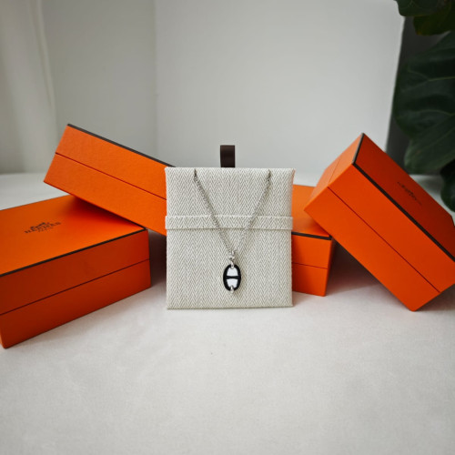 Hermes Mini Maillon Pendant