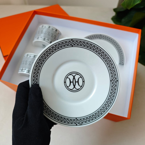 Hermes H Deco Tea Cup and Saucer